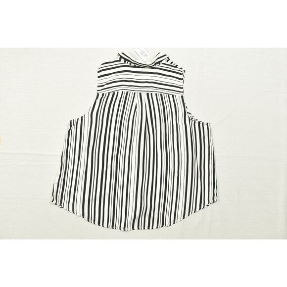 NEW Torrid Plus Size 3X Madison Georgette Sleeveless Button-Up Shirt - Picture 1 of 8